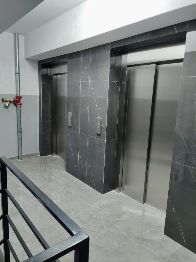 Simona Apartament Iulius Mall Iasi Exterior photo